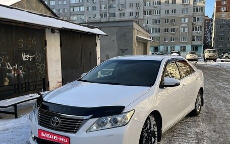 Toyota Camry, 2012 год, 2 150 000 рублей, 2 фотография