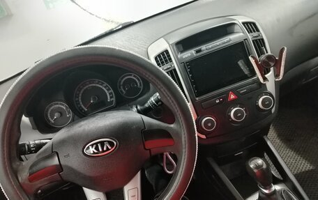 KIA cee'd I рестайлинг, 2010 год, 750 000 рублей, 3 фотография