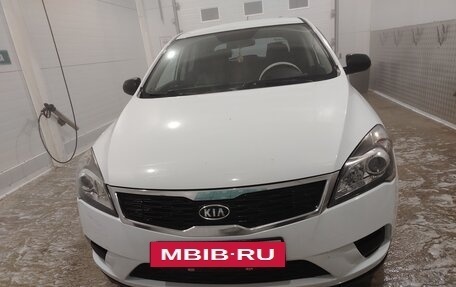 KIA cee'd I рестайлинг, 2010 год, 750 000 рублей, 8 фотография