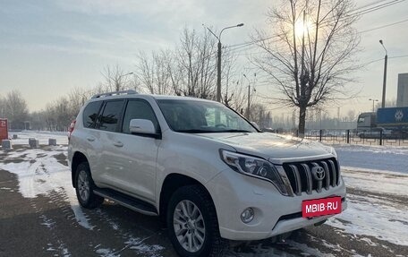 Toyota Land Cruiser Prado 150 рестайлинг 2, 2014 год, 4 100 000 рублей, 3 фотография