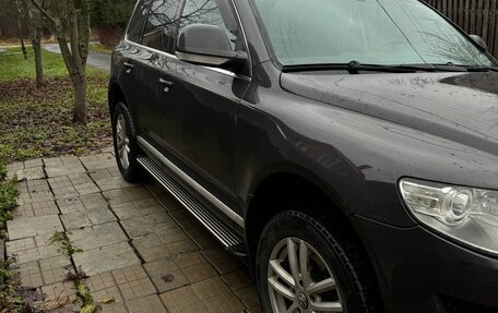 Volkswagen Touareg III, 2008 год, 1 300 000 рублей, 2 фотография