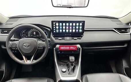 Toyota RAV4, 2021 год, 3 338 000 рублей, 11 фотография