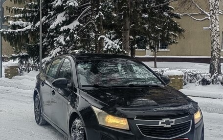 Chevrolet Cruze II, 2013 год, 897 000 рублей, 2 фотография