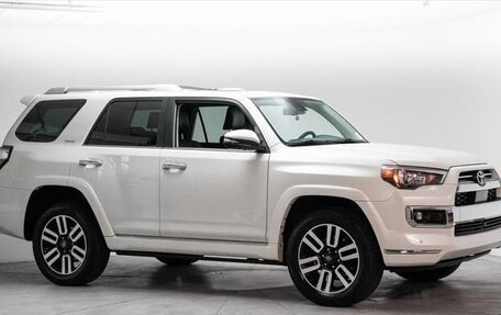 Toyota 4Runner V, 2022 год, 9 864 000 рублей, 3 фотография