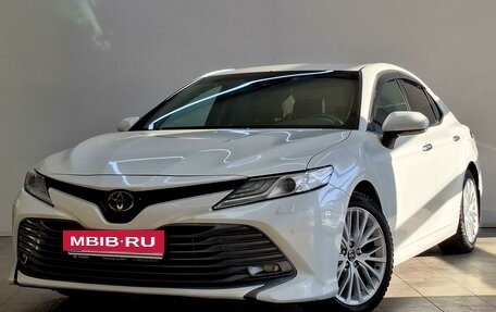 Toyota Camry, 2019 год, 3 100 000 рублей, 2 фотография