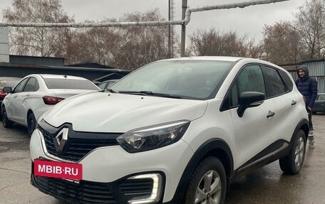 Renault Kaptur I рестайлинг, 2019 год, 1 200 000 рублей, 5 фотография