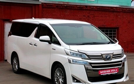 Toyota Vellfire II, 2018 год, 4 300 000 рублей, 3 фотография