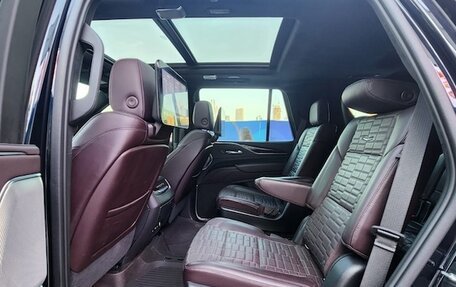 Cadillac Escalade V, 2021 год, 12 800 000 рублей, 8 фотография