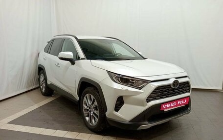 Toyota RAV4, 2021 год, 4 500 000 рублей, 3 фотография