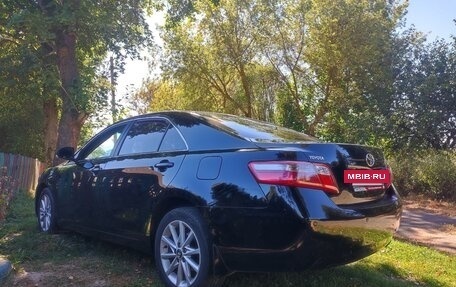 Toyota Camry, 2010 год, 1 350 000 рублей, 2 фотография