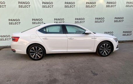 Skoda Superb III рестайлинг, 2024 год, 4 500 000 рублей, 6 фотография