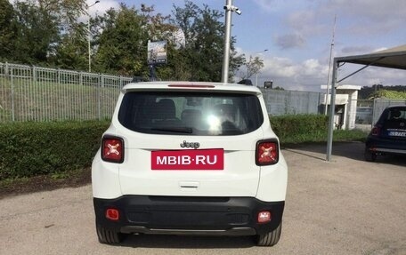 Jeep Renegade I рестайлинг, 2023 год, 3 190 000 рублей, 4 фотография