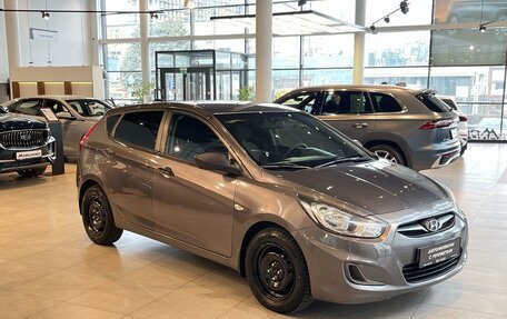 Hyundai Solaris II рестайлинг, 2012 год, 755 000 рублей, 2 фотография