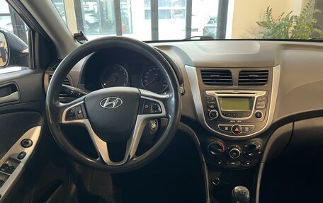 Hyundai Solaris II рестайлинг, 2012 год, 755 000 рублей, 11 фотография