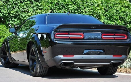 Dodge Challenger III рестайлинг 2, 2020 год, 11 200 000 рублей, 4 фотография