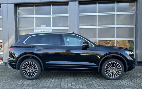 Volkswagen Touareg III, 2023 год, 9 685 000 рублей, 4 фотография