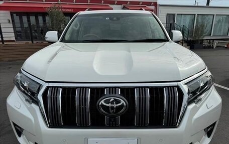 Toyota Land Cruiser Prado 150 рестайлинг 2, 2022 год, 5 670 000 рублей, 1 фотография