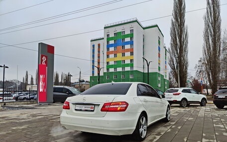 Mercedes-Benz E-Класс, 2011 год, 1 489 000 рублей, 2 фотография