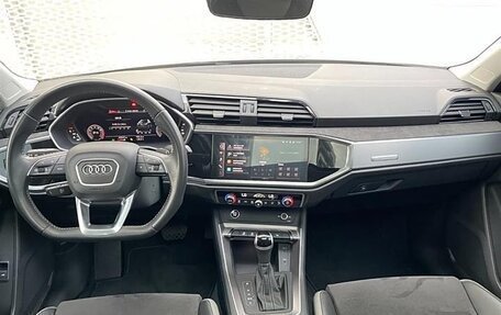 Audi Q3, 2021 год, 2 950 000 рублей, 8 фотография