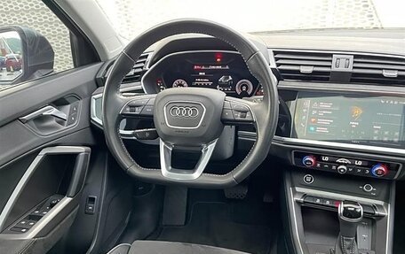 Audi Q3, 2021 год, 2 950 000 рублей, 9 фотография