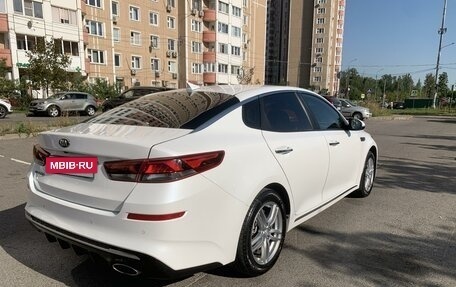 KIA Optima IV, 2019 год, 1 750 000 рублей, 11 фотография