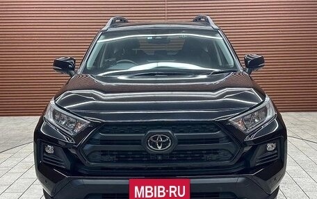 Toyota RAV4, 2022 год, 2 470 000 рублей, 2 фотография