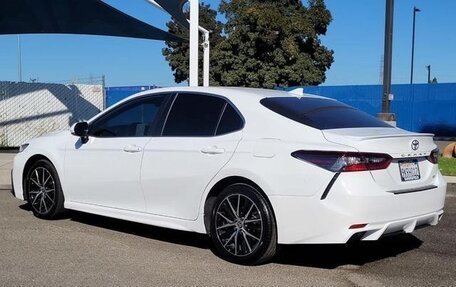 Toyota Camry, 2024 год, 4 990 000 рублей, 4 фотография