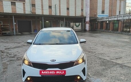 KIA Rio IV, 2020 год, 1 700 000 рублей, 9 фотография