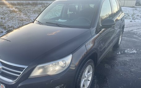 Volkswagen Tiguan I, 2010 год, 925 000 рублей, 5 фотография