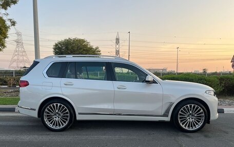 BMW X7, 2022 год, 9 950 000 рублей, 2 фотография