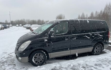 Hyundai H-1 II рестайлинг, 2012 год, 1 650 000 рублей, 3 фотография