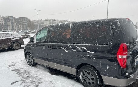 Hyundai H-1 II рестайлинг, 2012 год, 1 650 000 рублей, 6 фотография