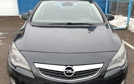 Opel Astra J, 2011 год, 850 000 рублей, 1 фотография