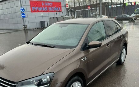 Volkswagen Polo VI (EU Market), 2018 год, 1 300 000 рублей, 1 фотография