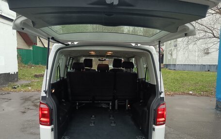 Volkswagen Caravelle T6 рестайлинг, 2015 год, 1 700 000 рублей, 2 фотография