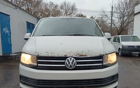 Volkswagen Caravelle T6 рестайлинг, 2015 год, 1 700 000 рублей, 19 фотография