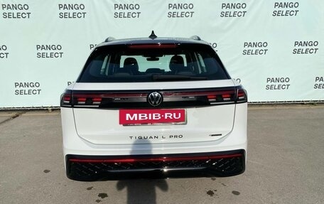 Volkswagen Tiguan, 2024 год, 5 950 000 рублей, 5 фотография