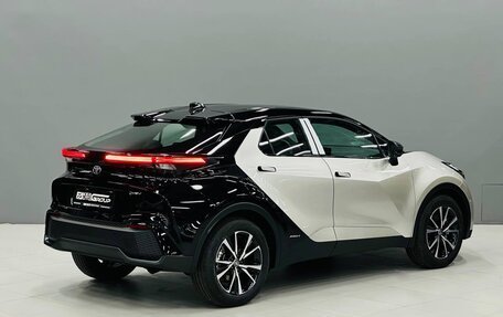 Toyota C-HR, 2024 год, 5 950 000 рублей, 4 фотография