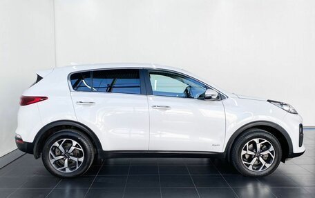 KIA Sportage IV рестайлинг, 2020 год, 2 630 000 рублей, 6 фотография