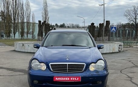 Mercedes-Benz C-Класс, 2000 год, 400 000 рублей, 1 фотография