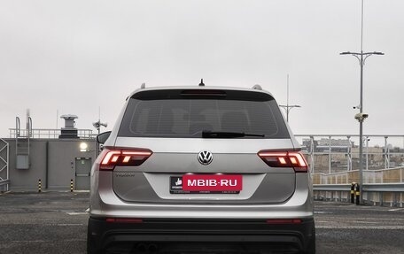 Volkswagen Tiguan II, 2019 год, 2 400 000 рублей, 5 фотография