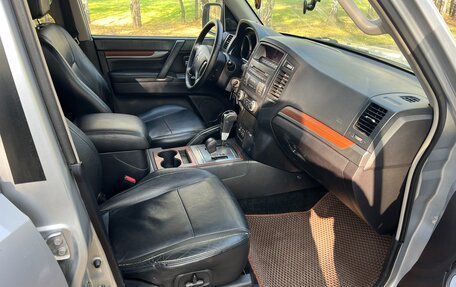 Mitsubishi Pajero IV, 2008 год, 1 395 000 рублей, 12 фотография