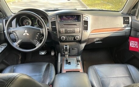 Mitsubishi Pajero IV, 2008 год, 1 395 000 рублей, 13 фотография