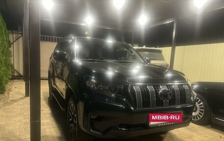 Toyota Land Cruiser Prado 150 рестайлинг 2, 2019 год, 6 100 000 рублей, 1 фотография