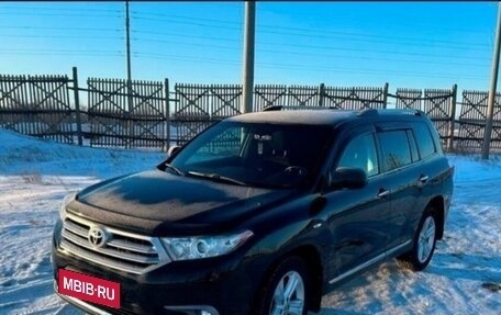 Toyota Highlander III, 2011 год, 2 200 000 рублей, 5 фотография