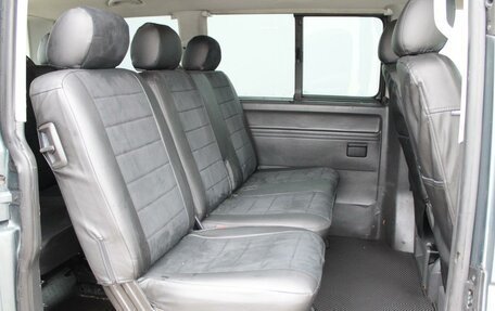 Volkswagen Caravelle T5, 2008 год, 1 489 000 рублей, 11 фотография