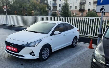 Hyundai Solaris II рестайлинг, 2020 год, 1 370 000 рублей, 1 фотография