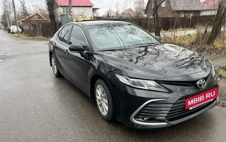 Toyota Camry, 2021 год, 2 570 000 рублей, 5 фотография