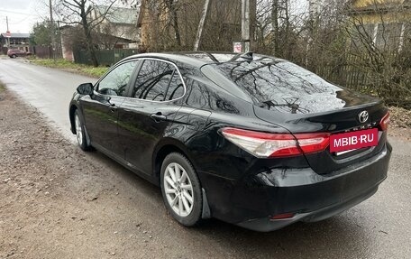 Toyota Camry, 2021 год, 2 570 000 рублей, 4 фотография