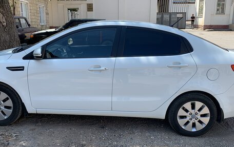 KIA Rio III рестайлинг, 2013 год, 1 050 000 рублей, 4 фотография